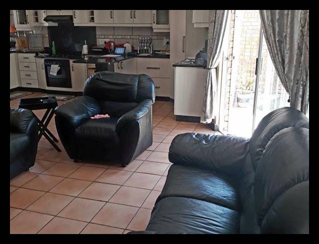 2 BEDROOM CLUSTER FOR SALE IN BIRCHLEIGH